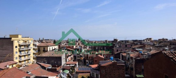 3-salle Appartement à Catania, Italy No. 235530 8