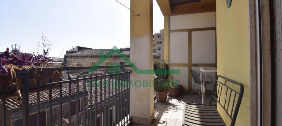3-salle Appartement à Catania, Italy No. 235530 17