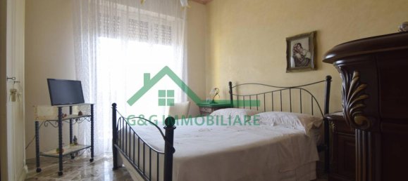 3-salle Appartement à Catania, Italy No. 235530 22