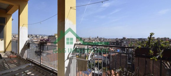 3-salle Appartement à Catania, Italy No. 235530 5