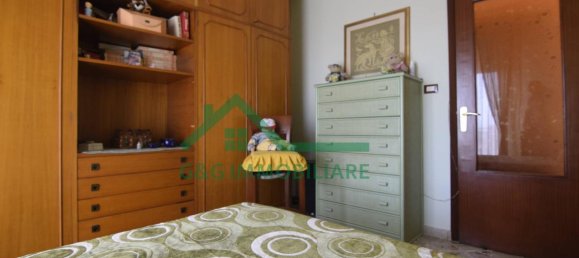 3-salle Appartement à Catania, Italy No. 235530 16