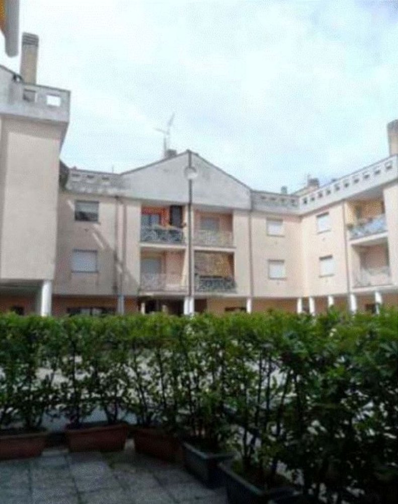 2-salle Appartement à Robecchetto con Induno, Italy No. 59902