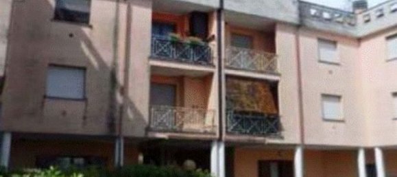 2-salle Appartement à Robecchetto con Induno, Italy No. 59902 2