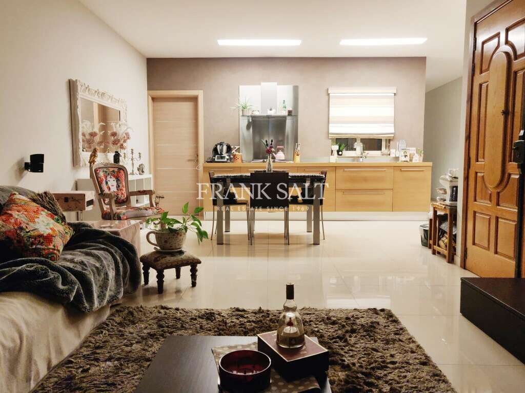 2 Schlafzimmer Wohnung in Hamrun, Malta, Nr. 1513