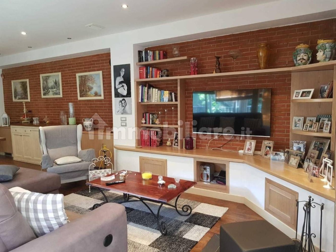 3 bedrooms House in Carrara, Italy No. 45790