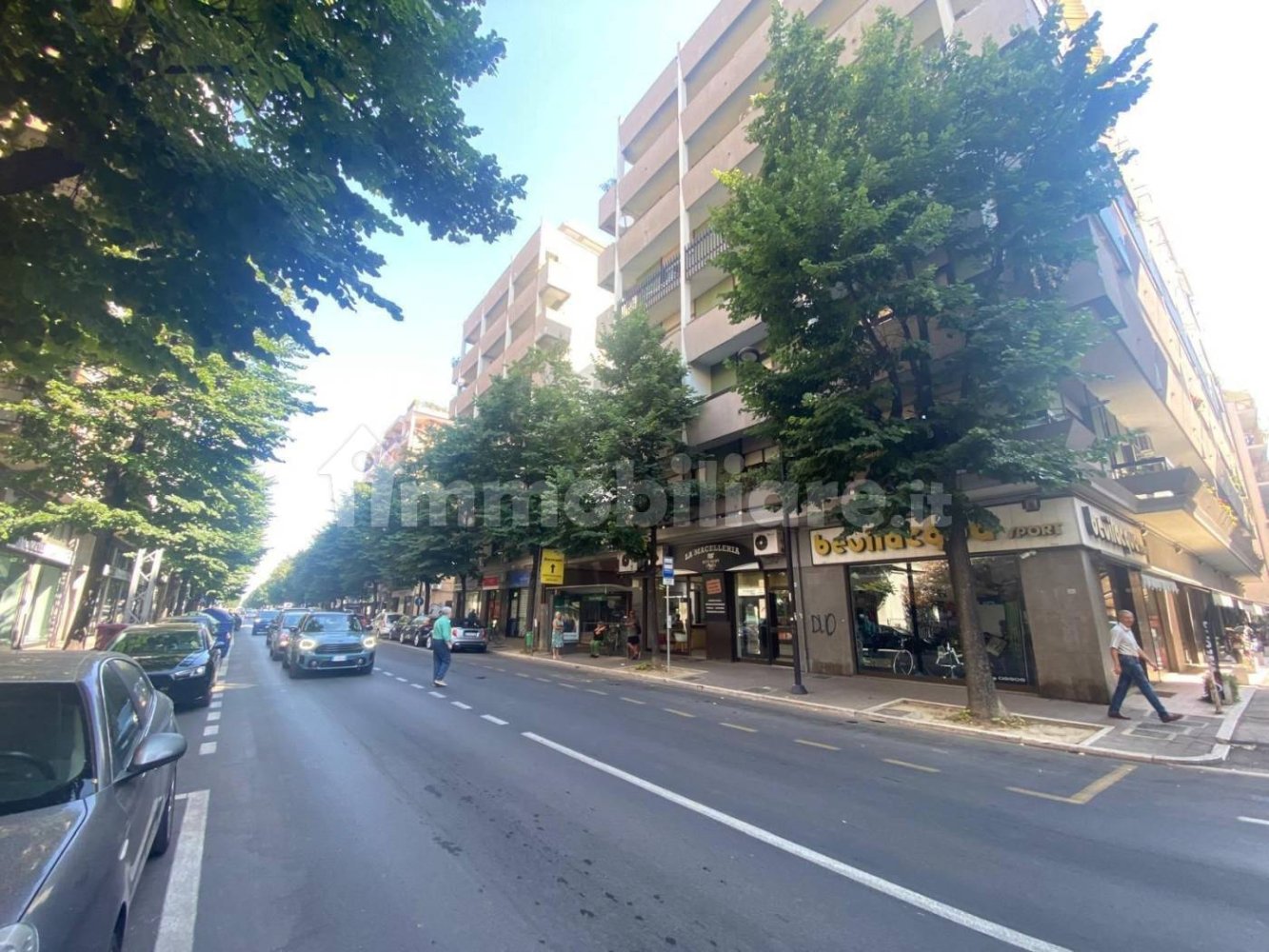 3 rooms Office in Pescara, Italy No. 149230