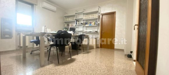 3 rooms Office in Pescara, Italy No. 149230 2