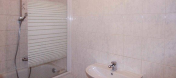 Apartamento de 3 dormitorios en Altenmarkt an der Triesting, Austria No. 16136 11