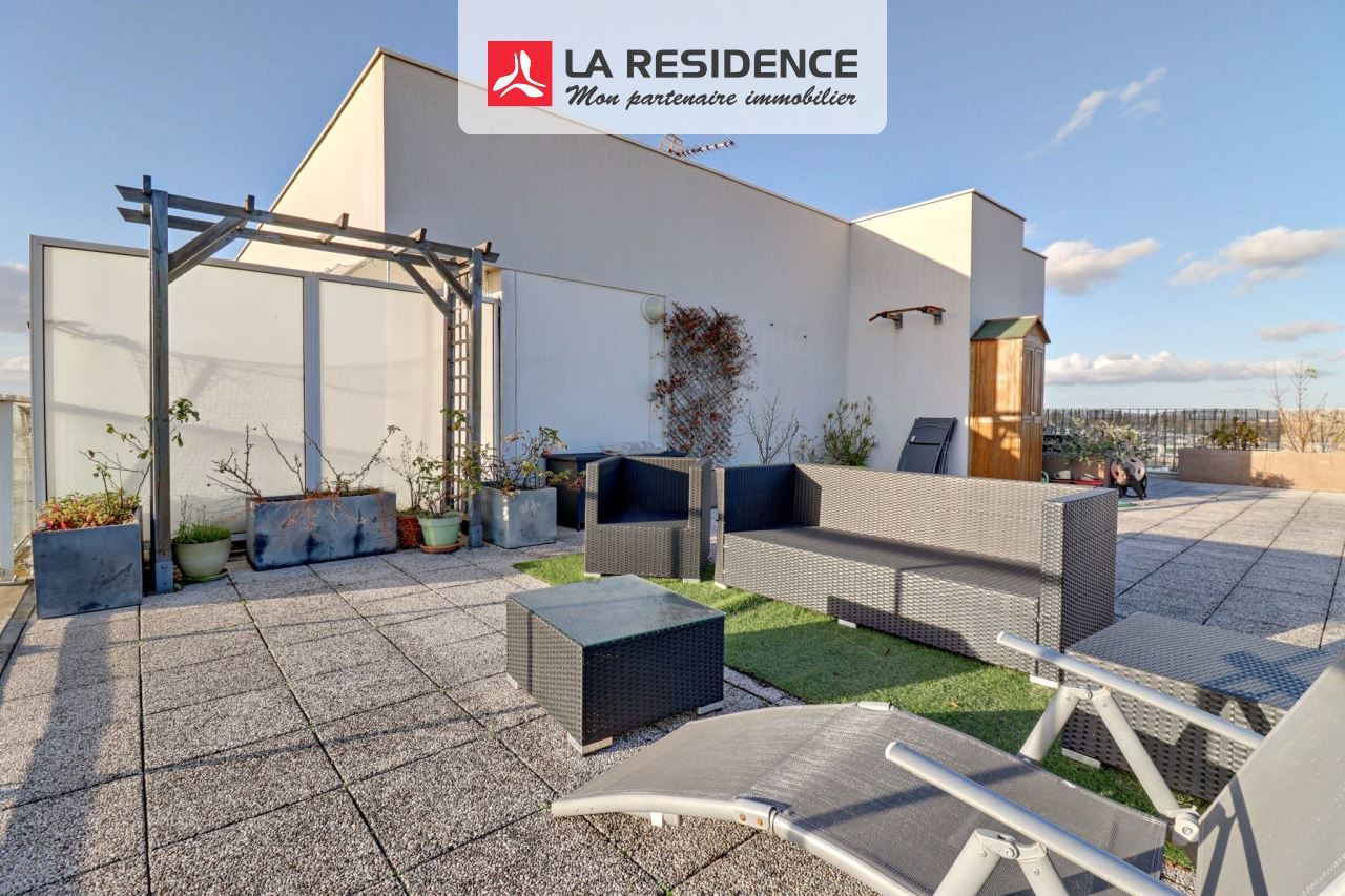 3 chambres Duplex à Carrières-sous-Poissy, France No. 165625