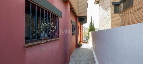 4 Schlafzimmer Haus in Jun, Spain, Nr. 94752 36