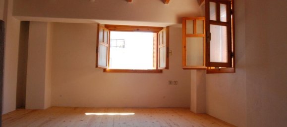 3 Schlafzimmer Property in Lavrio, Greece, Nr. 6285 6