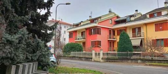 5 rooms Apartment in Dronero, Italy No. 207607 2