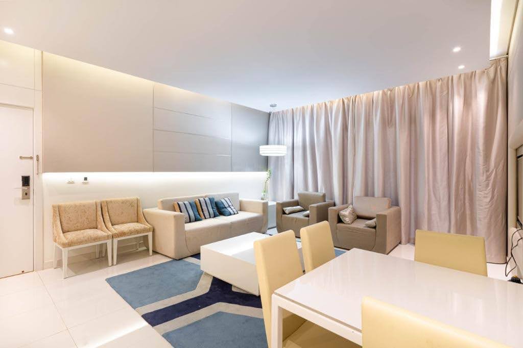 2 bedrooms Apartment in THE VOGUE, Dubai, UAE No. 61284