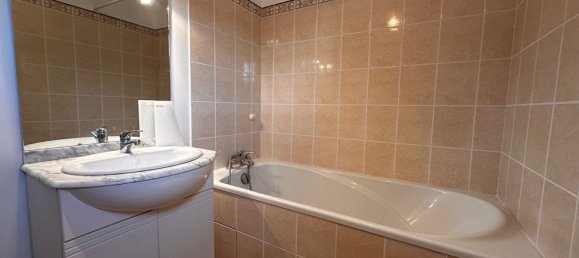 3 Schlafzimmer Wohnung in Bourges, France, Nr. 233033 8