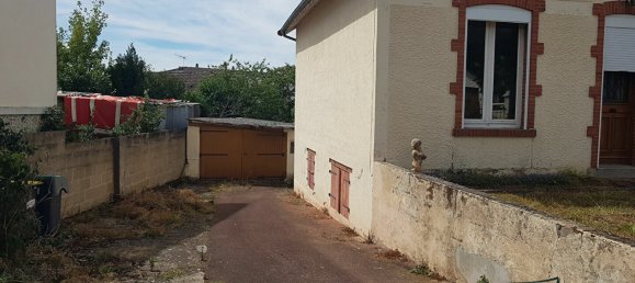3 Schlafzimmer Haus in Saint-Amand-Montrond, France, Nr. 86950 15