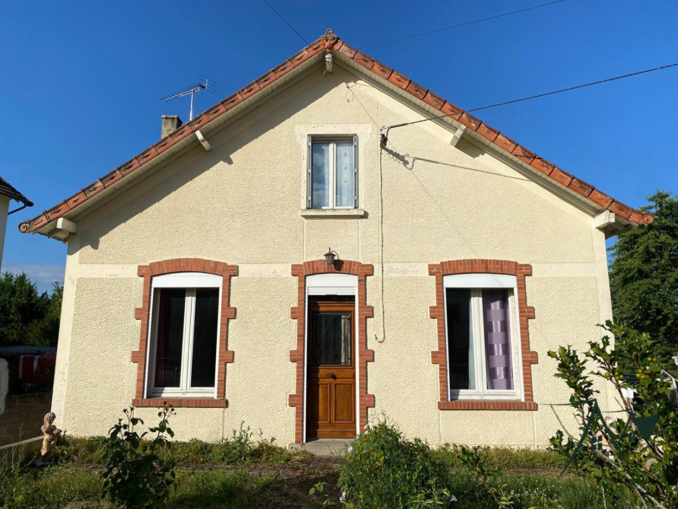 3 Schlafzimmer Haus in Saint-Amand-Montrond, France, Nr. 86950