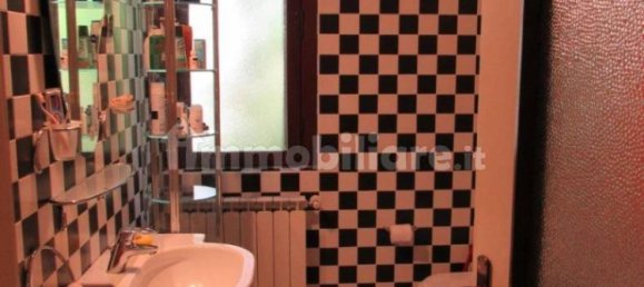 2 chambres Appartement à Trieste, Italy No. 300222 6