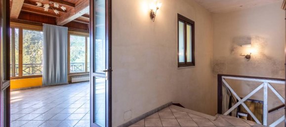 16 rooms Villa in Turin, Italy No. 112281 21