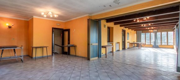 16 rooms Villa in Turin, Italy No. 112281 18