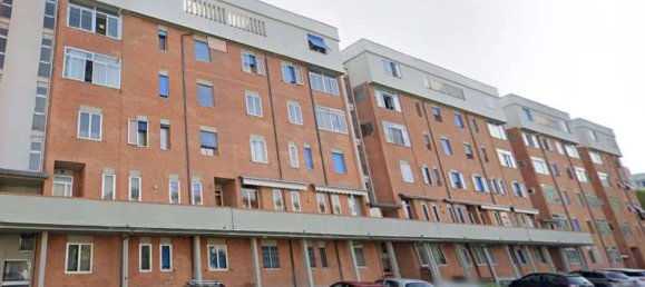 8-salle Appartement à Sesto Fiorentino, Italy No. 188587 3