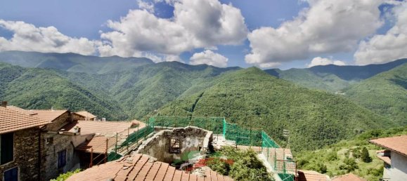 Casa de 6 habitaciónes en Triora, Italy No. 133649 3