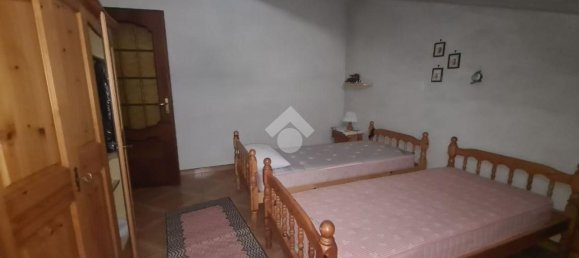 Дом с 9 комнатами в Локана, Италия № 1815 13