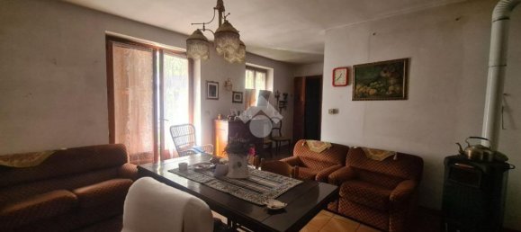 Дом с 9 комнатами в Локана, Италия № 1815 20