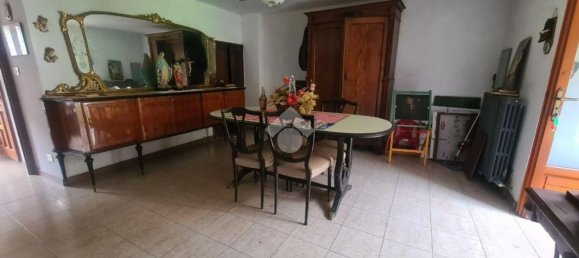 Дом с 9 комнатами в Локана, Италия № 1815 10