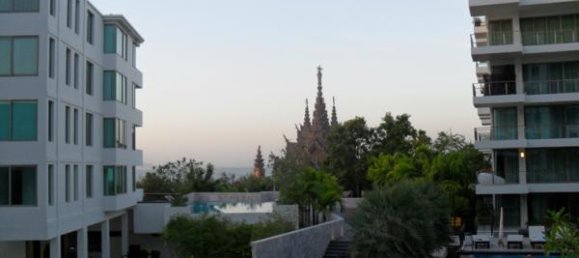 3 bedrooms Condo in Pattaya, Thailand No. 188 11