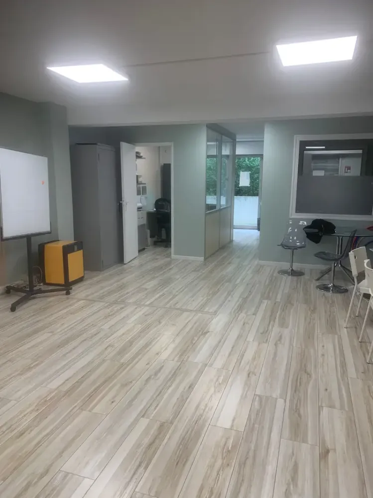 Imóvel comercial em Paris, France 64 m² N.º 346131