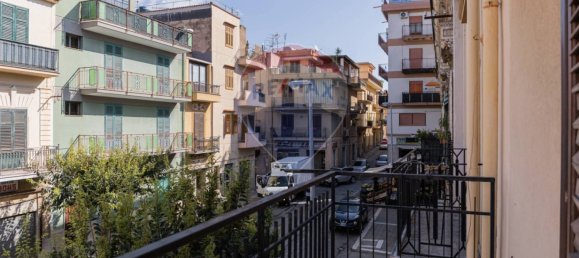 Apartamento de 3 dormitorios en Bagheria, Italy No. 341661 19