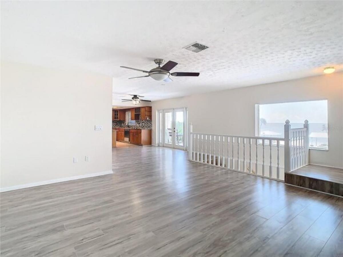 5 bedrooms House in New Port Richey, USA No. 407130