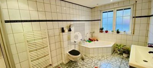 5 rooms House in Erfurt, Germany No. 47345 3