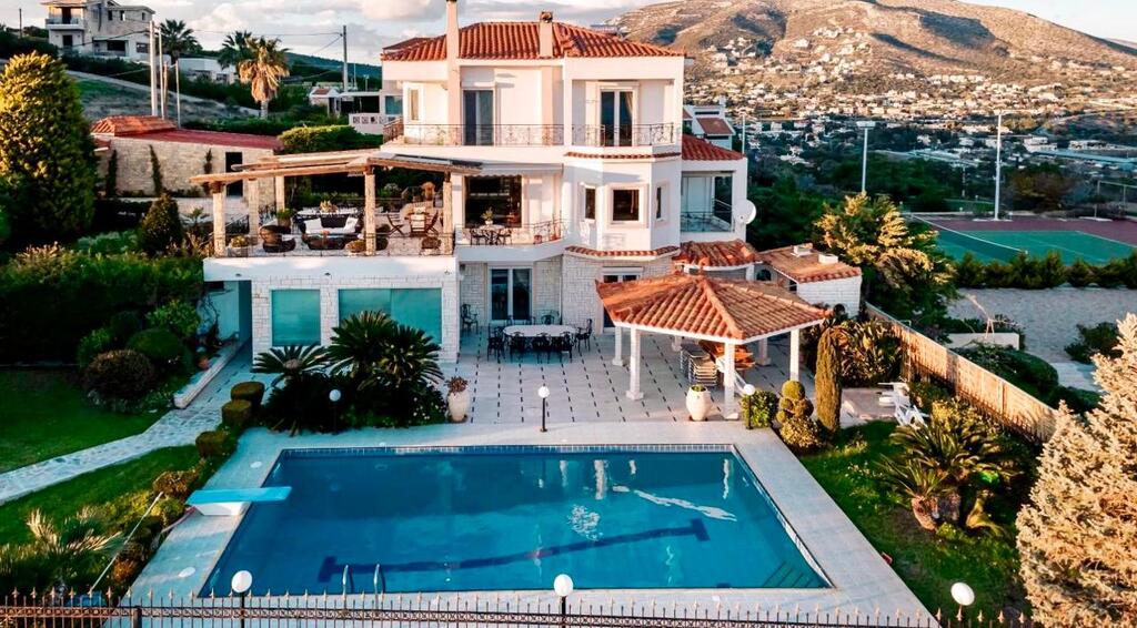 Вилла с 5 спальнями в Anavyssos, Сароникос, Восточная Аттика, Аттика, Греция № 93779