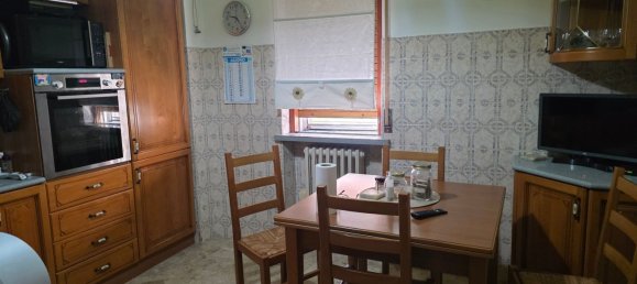 4 rooms Apartment in Pescara, Italy No. 300211 2