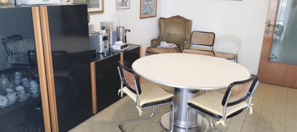 5 bedrooms Apartment in Pistoia, Italy No. 377524 34