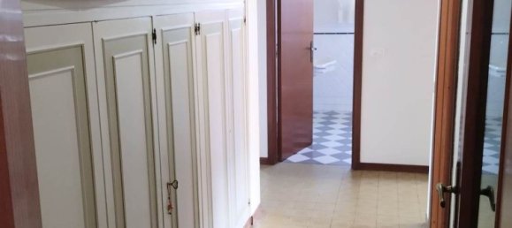 5 bedrooms Apartment in Pistoia, Italy No. 377524 51