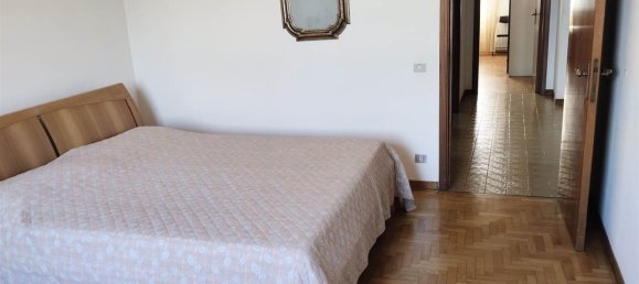 5 bedrooms Apartment in Pistoia, Italy No. 377524 59