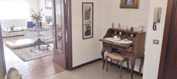 5 bedrooms Apartment in Pistoia, Italy No. 377524 18