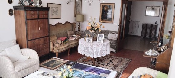 5 bedrooms Apartment in Pistoia, Italy No. 377524 19