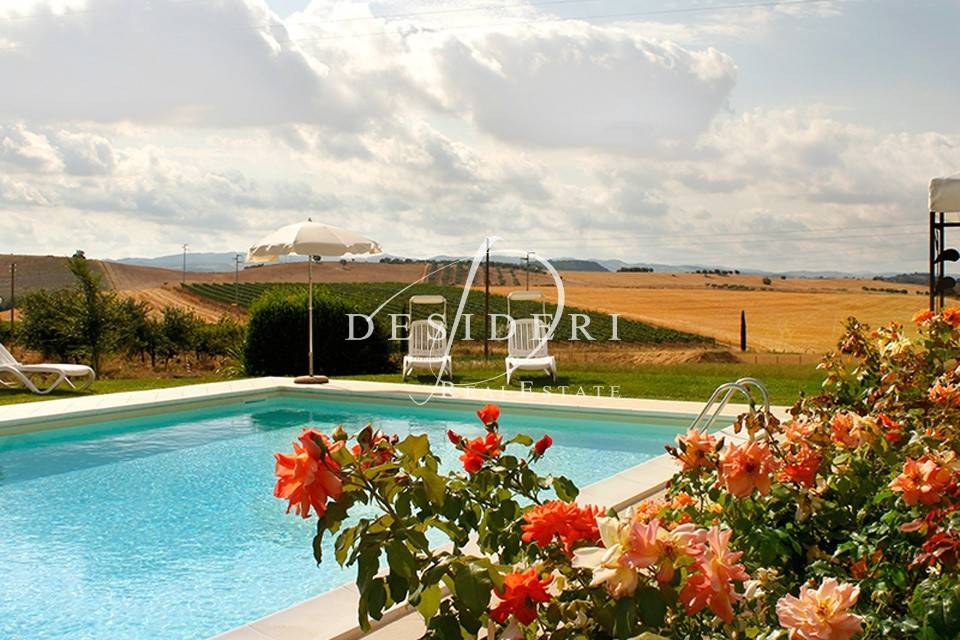 5 bedrooms House in Scansano, Italy No. 82516