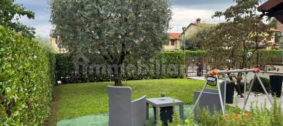 3 Schlafzimmer Haus in Treviolo, Italy, Nr. 326554 25