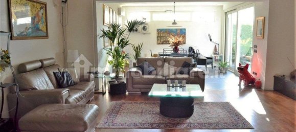 3 Schlafzimmer Haus in Treviolo, Italy, Nr. 326554 7