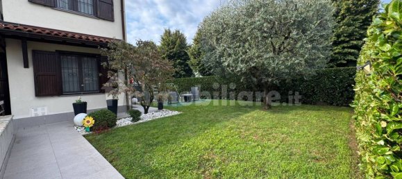 3 Schlafzimmer Haus in Treviolo, Italy, Nr. 326554 6