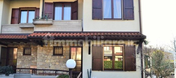 3 Schlafzimmer Haus in Treviolo, Italy, Nr. 326554 31