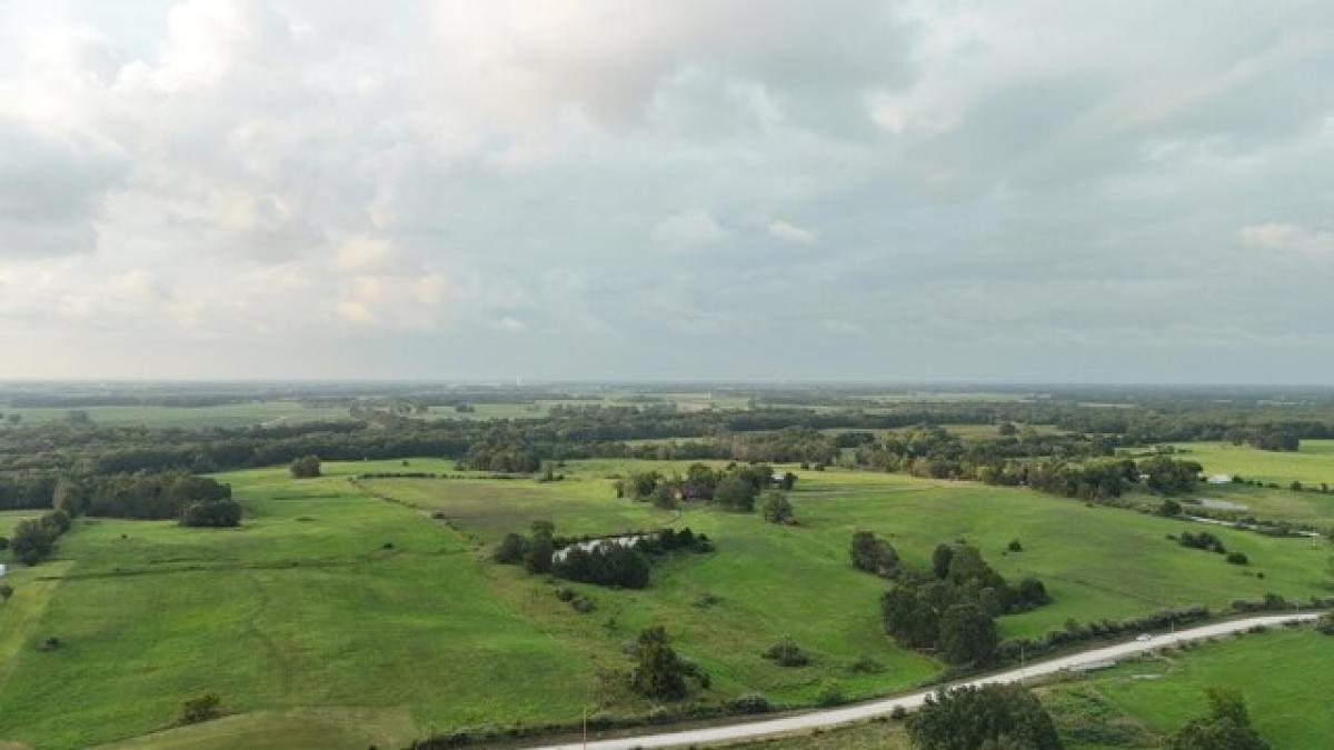  Land in Higbee, USA No. 536068