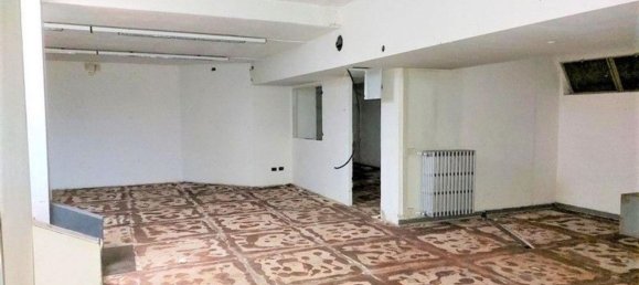 283m² Commercial property in Biella, Italy No. 376297 16