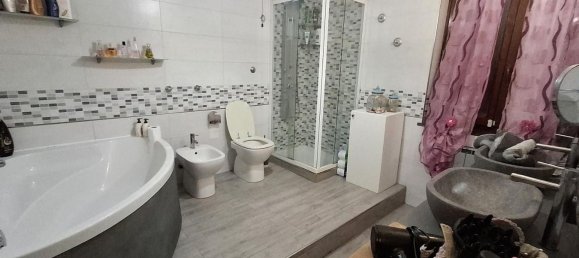 5-salle Maison à San Giuliano Terme, Italy No. 150016 12