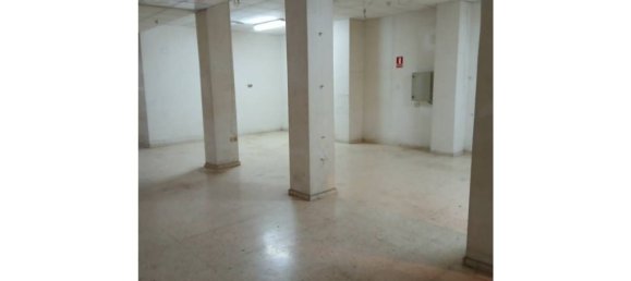 Коммерческая недвижимость 600м² в Валенсия, Испания № 177515 9