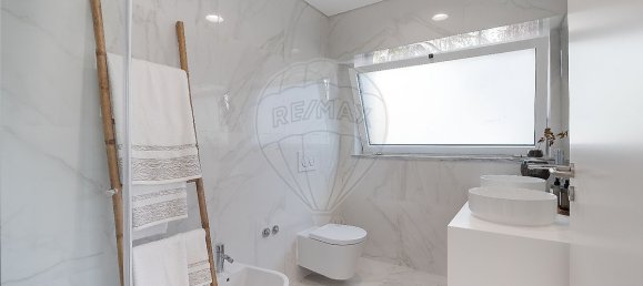 3 bedrooms House in Oeiras, Portugal No. 167265 13